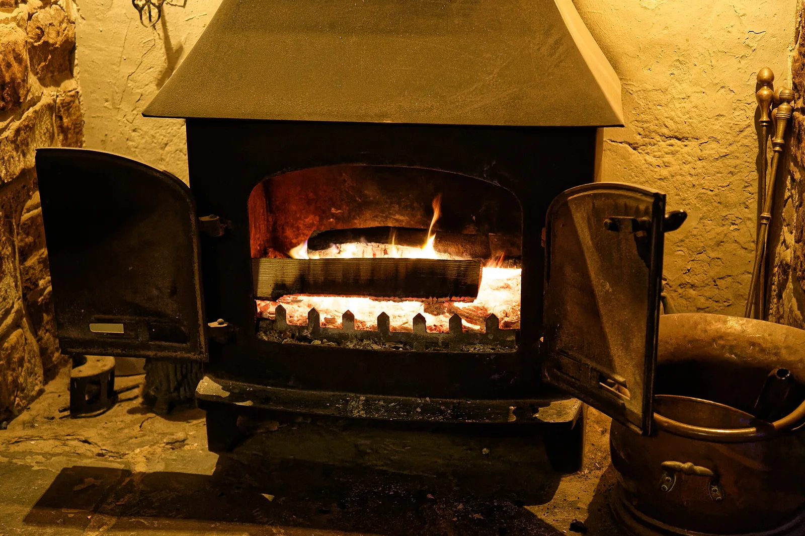 Poêle à bois en fonctionnement